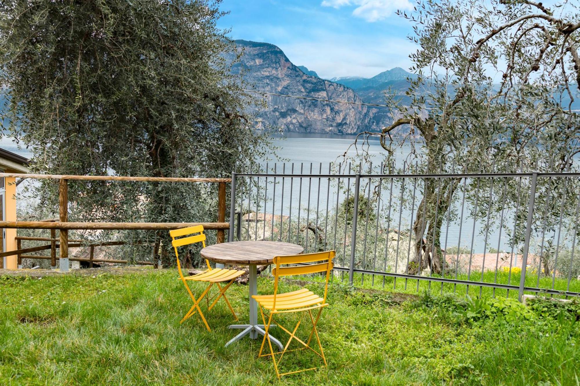 Ca De L'Angelon -- Vittoria House Villa Brenzone sul Garda Exteriör bild